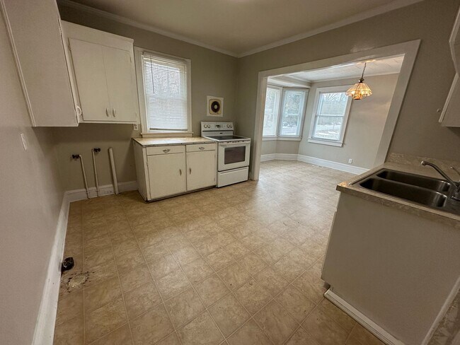 Foto del edificio - Charming and Spacious 2-Bedroom, 2-Bathroom Rental in Henderson, NC