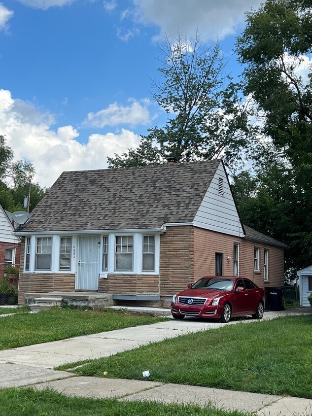 Primary Photo - 10006 Warwick St