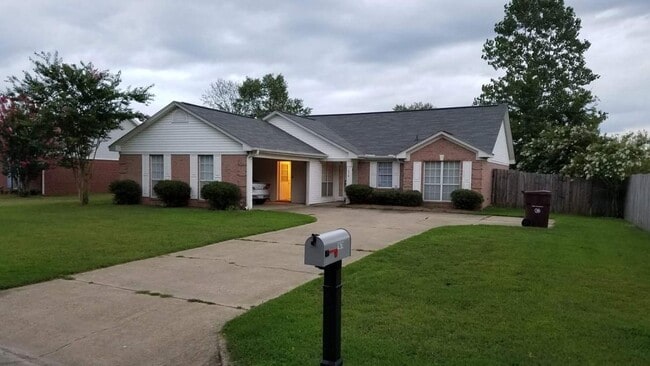 Building Photo - 1678 Colonial Estates Rd