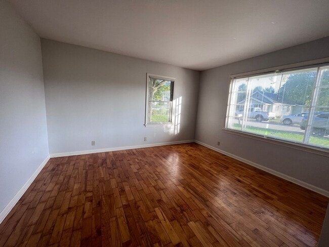 Building Photo - Adorable home in Ada!