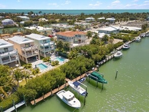 Building Photo - 112 Ave D