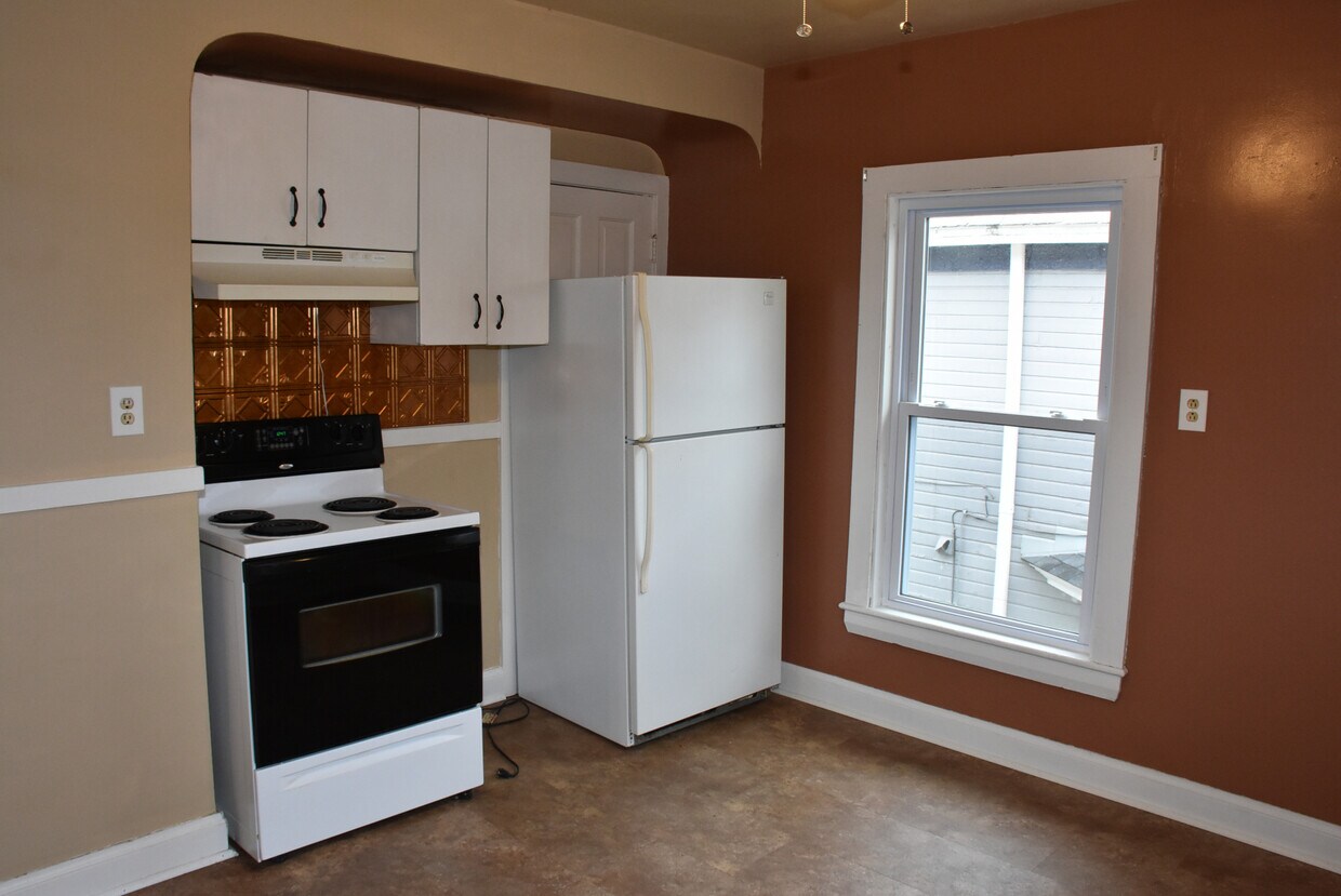 755 N Main St Unit 2, Meadville, PA 16335 Apartments in Meadville, PA