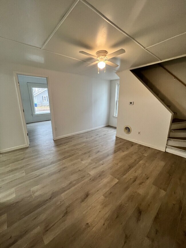 Foto del edificio - 2140 2nd St