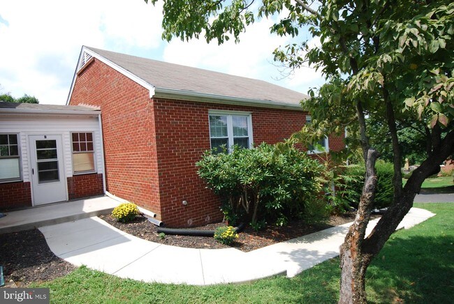 Foto del edificio - 26309 Howard Chapel Dr