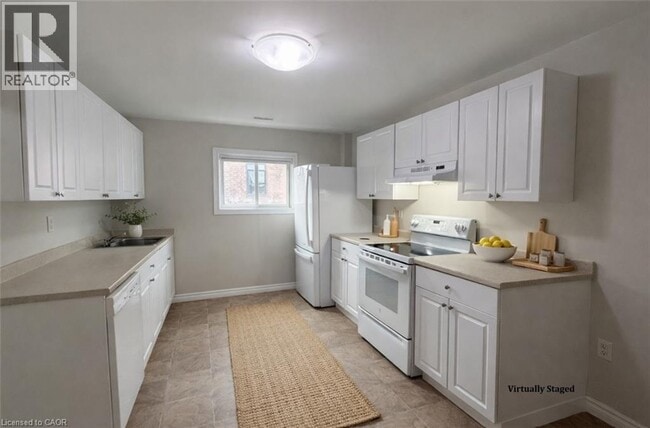 Building Photo - 3 King St E