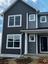Building Photo - 2407 Wildcat Dr