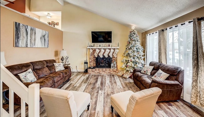 Photo - 504 S Laredo Cir House