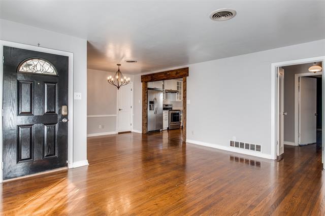 Building Photo - 580 Peavy Rd