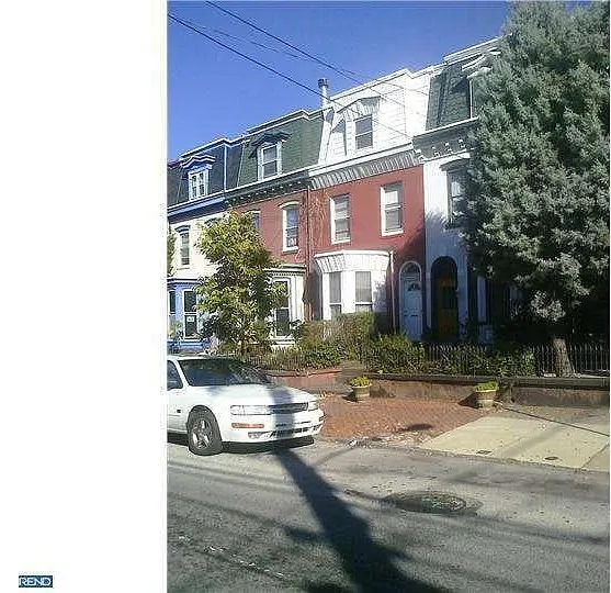 Photo - 2207 Bainbridge St House