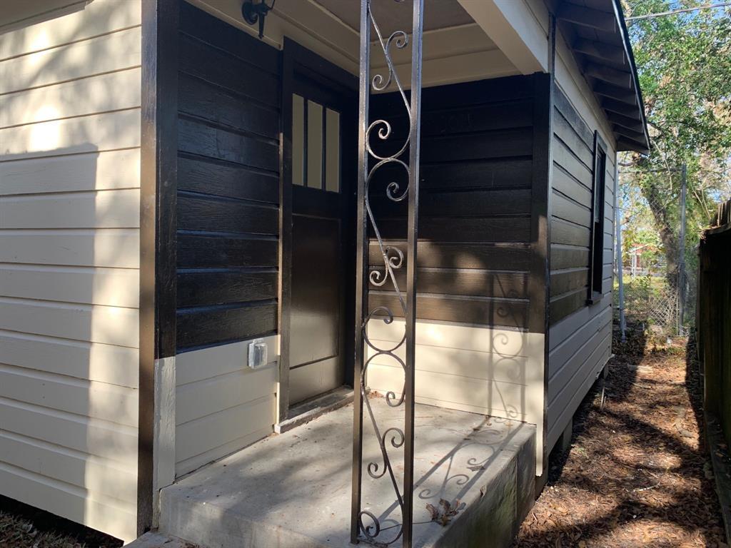Foto principal - 3011 Cleburne St