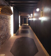 Building Photo - 1006 Olive St