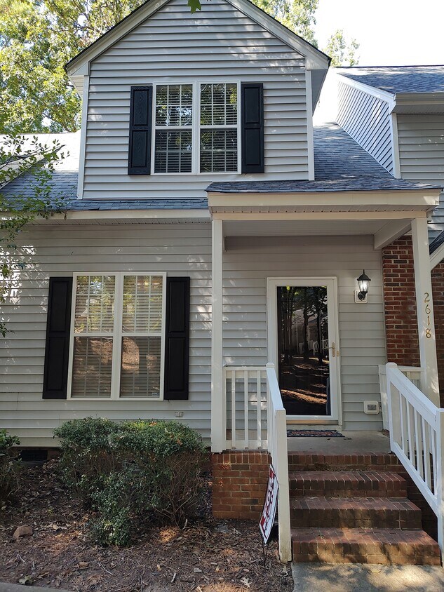 Primary Photo - 2618 Broad Oaks Pl