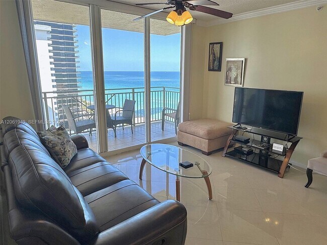 Foto del edificio - 2080 S Ocean Dr