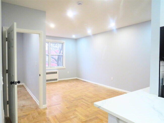 Foto del edificio - 387 E 54th St