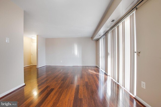 Building Photo - 6155 Edsall Rd