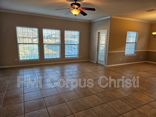 Building Photo - 2337 Handlin Dr