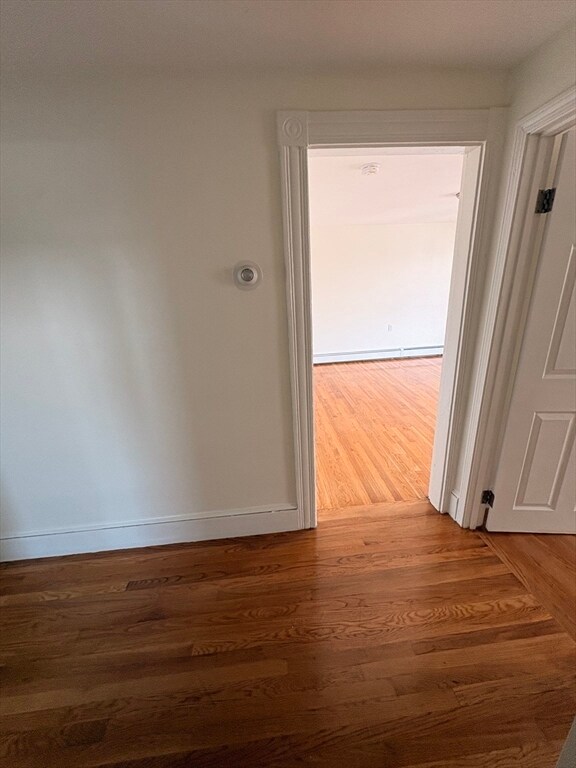 Foto del edificio - 327 Wood Ave