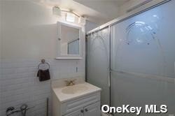 Foto del edificio - 84-50 169th St