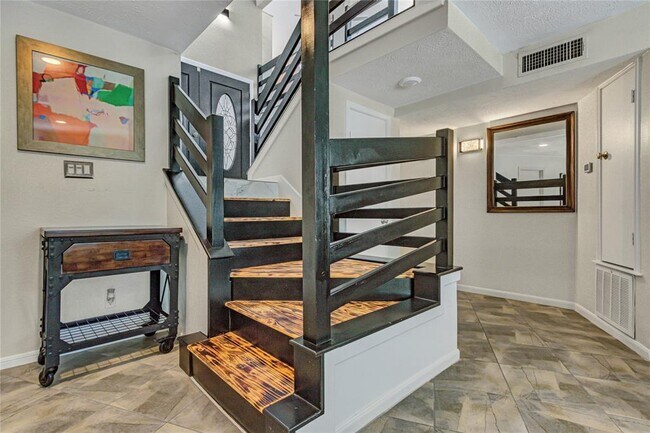 Foto del edificio - 10703 Whisperwillow Pl