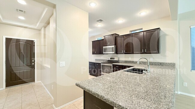 Building Photo - 862 East Gold Dust Way