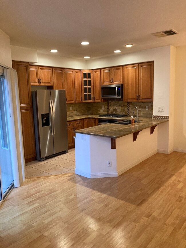 Building Photo - 1187 S Country Glen Way