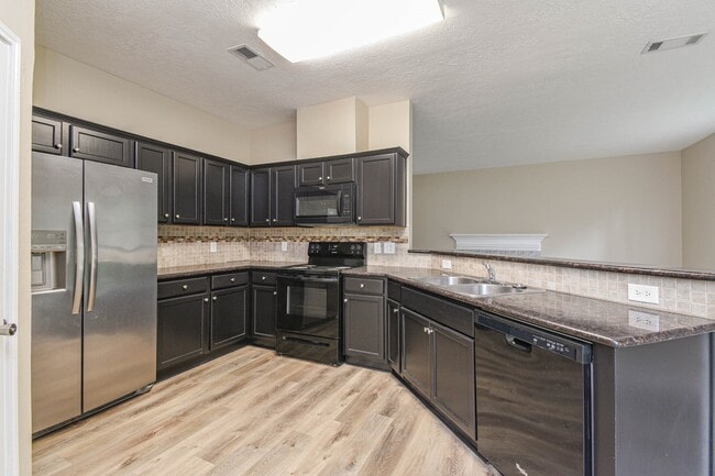 Foto del edificio - 9523 Tallow Tree Dr