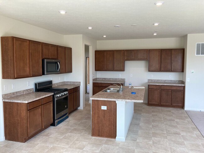 Foto del edificio - 13056 Hartswood Dr