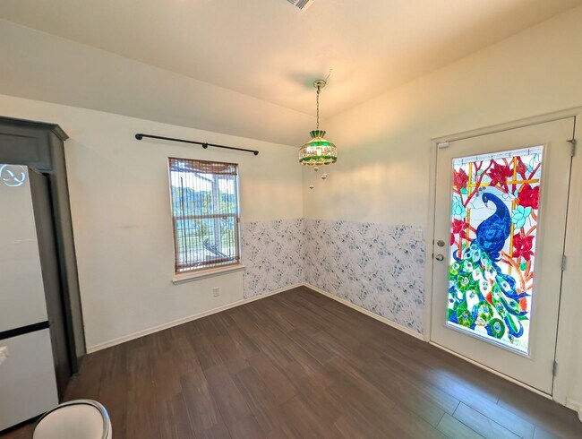 Building Photo - Chic 3 bedroom in Jenks with neighborhood park