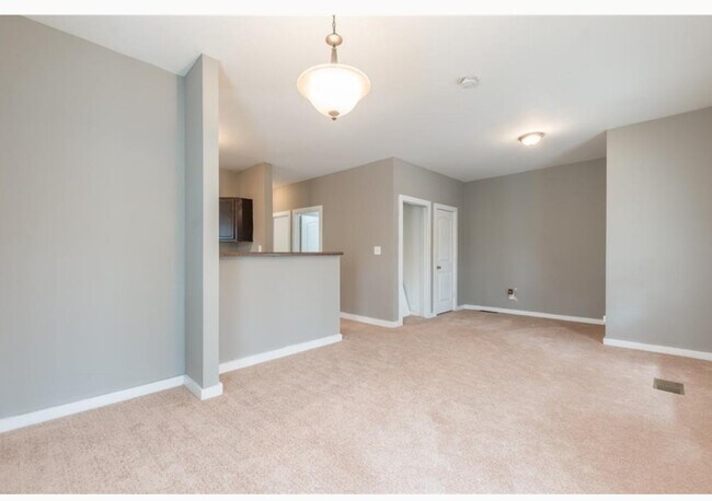 Foto del edificio - 1065 Ada Ave NW