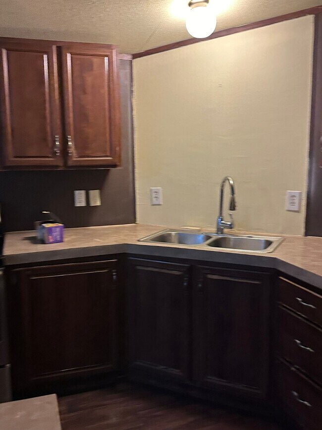Foto del edificio - 20183 Lakeway Ln