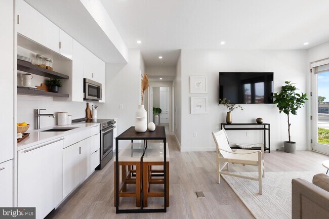 Foto del edificio - 3709 New Hampshire Ave NW
