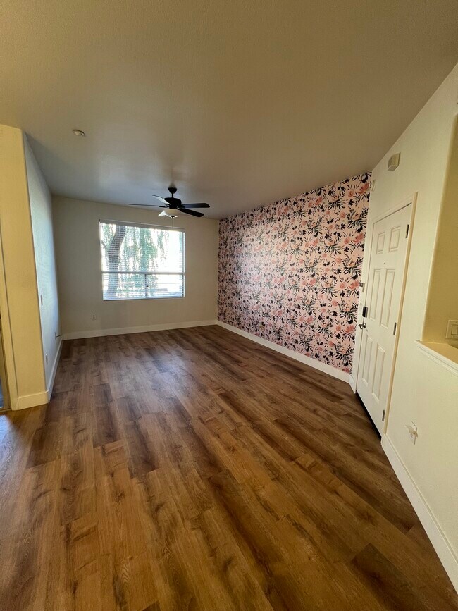 5303 N 7th St Unit 228, Phoenix, AZ 85014 Condo for Rent in Phoenix