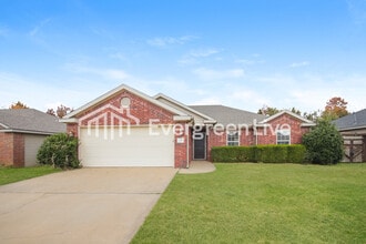 Building Photo - 409 E McCann Rd