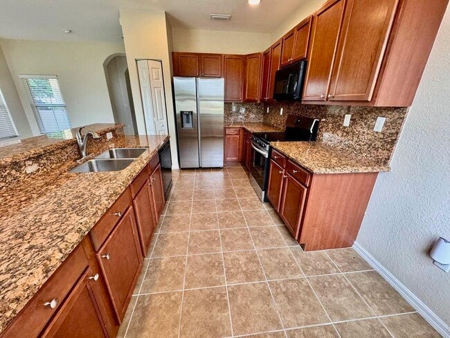 Foto del edificio - 298 Lake Monterey Cir