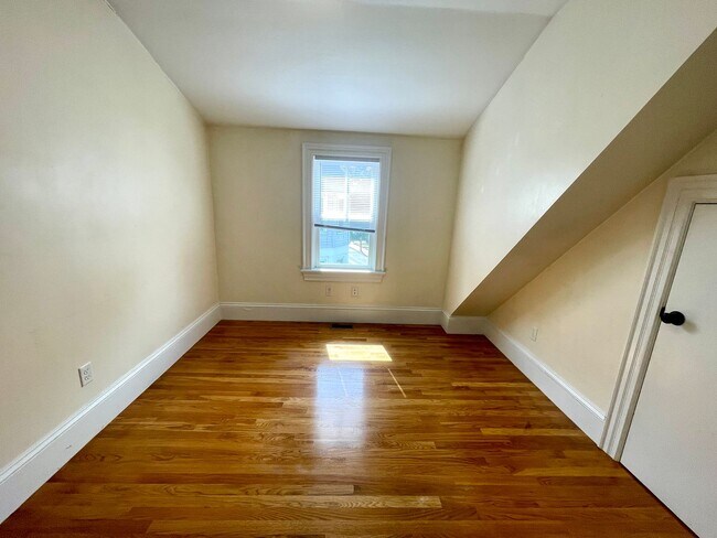 Foto del edificio - Allston 3bed / 3bath available now