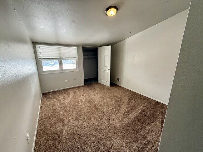 Foto del edificio - 8970 N 95th St