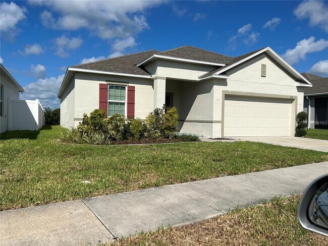 Building Photo - 547 Pinecrest Loop