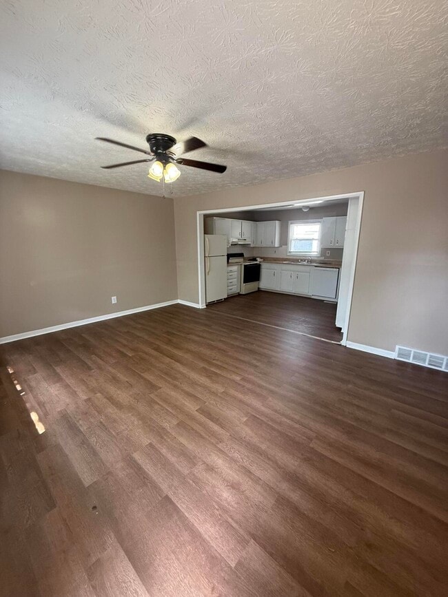 Building Photo - 1315 Stephen Foster Dr