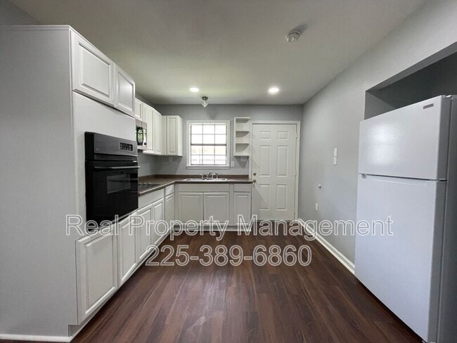 Building Photo - 38294 1494