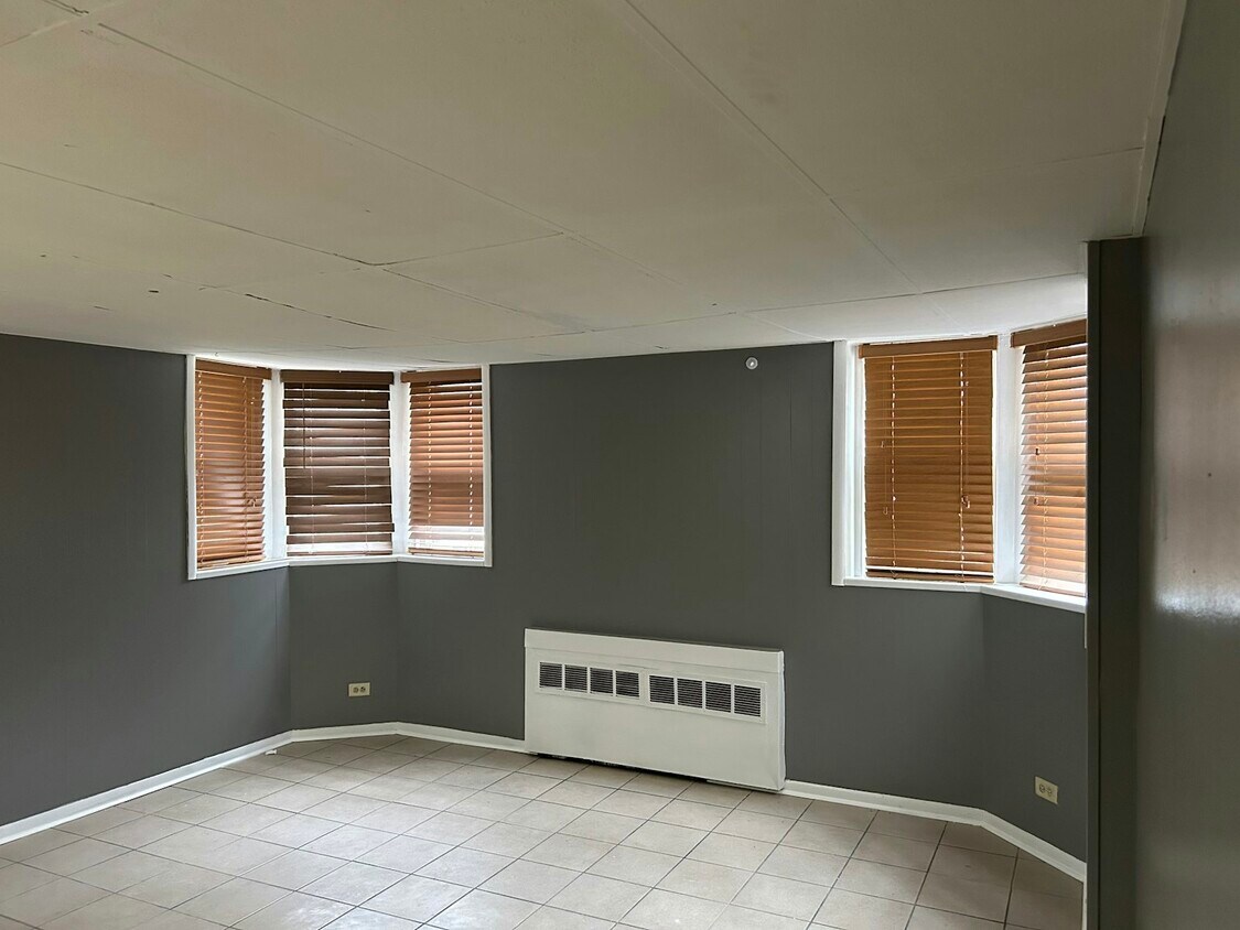 Foto principal - 1828 Gunderson Ave