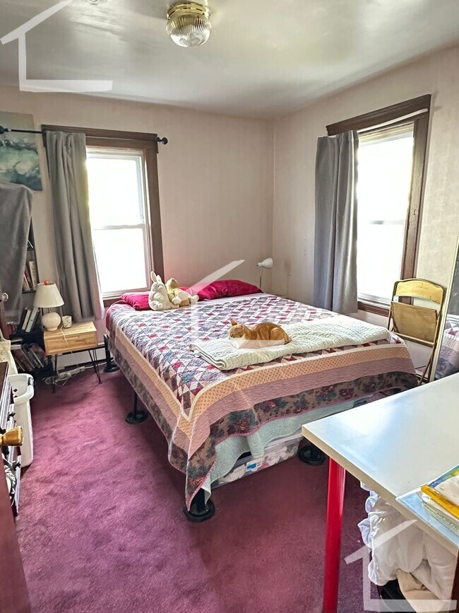 Building Photo - Affordable two bedroom Lower Allston