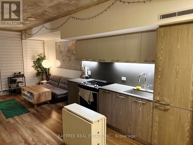 Building Photo - 30 Baseball Pl