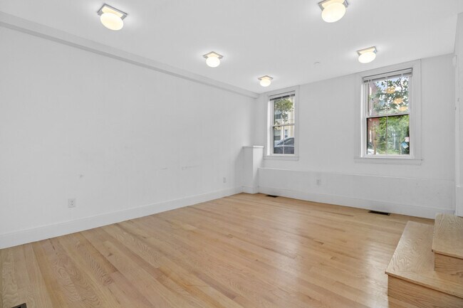 Foto del edificio - 86 Chelsea St