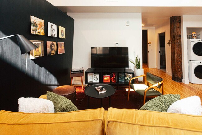 Foto del edificio - 1911 3rd Ave N