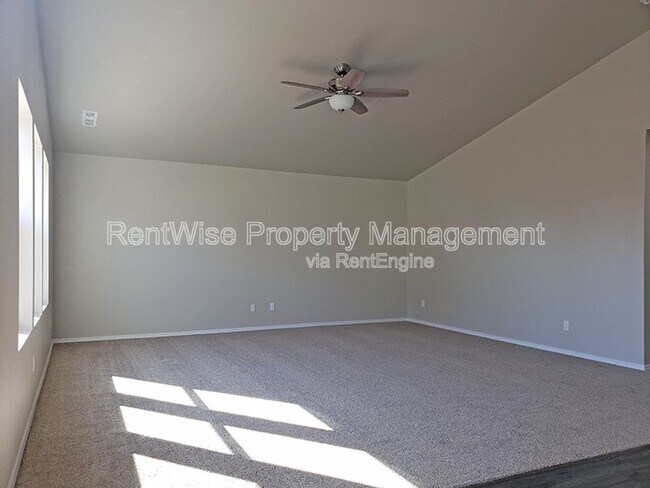 Foto del edificio - 4985 W Twisted Creek St