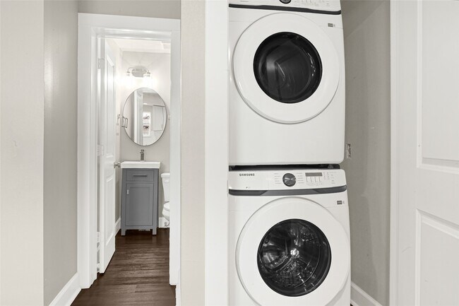 Foto del edificio - 7515 Laredo St