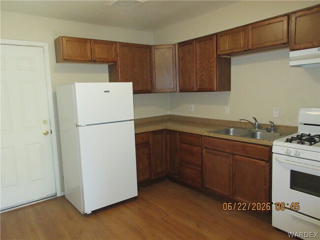 Building Photo - 3090 E Butler Ave
