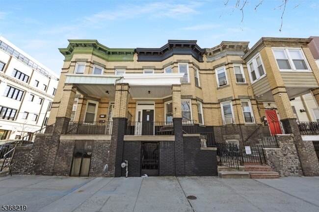 Building Photo - 3458 John F. Kennedy Blvd