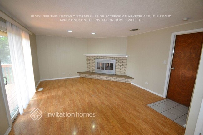 Building Photo - 433 Janine Ln