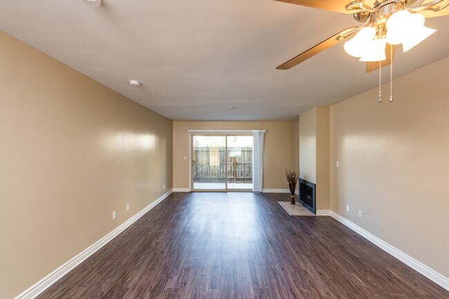 Building Photo - 5707 Baltimore Dr
